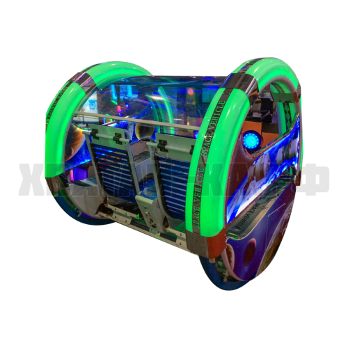 Счастливый автомобиль на 360 градусов